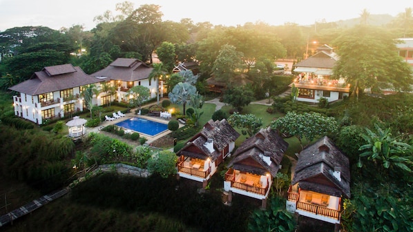 Property grounds - Gin's Maekhong View Resort & Spa (Chiang Saen)