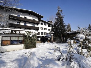 Porch - Hotel Linde (Woergl)