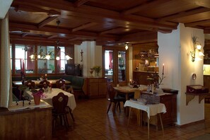Almoço e jantar, culinária internacional