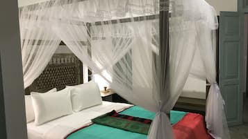 Deluxe Double Room | Desk, soundproofing, free WiFi, bed sheets