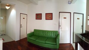 Family Room (Shared Bathroom) | Bathroom | Shower, towels, soap, shampoo - Bangkok Check Inn - Hostel (Bangkok)