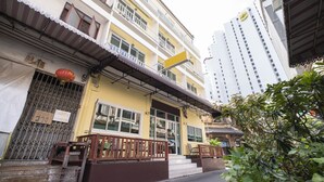Exterior - Bangkok Check Inn - Hostel (Bangkok)