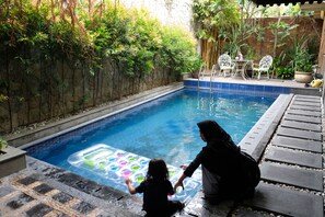 Outdoor pool - Le Krasak Boutique Hotel (Yogyakarta)