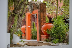 Garden view - Royal Thai Villas Phuket (Rawai)
