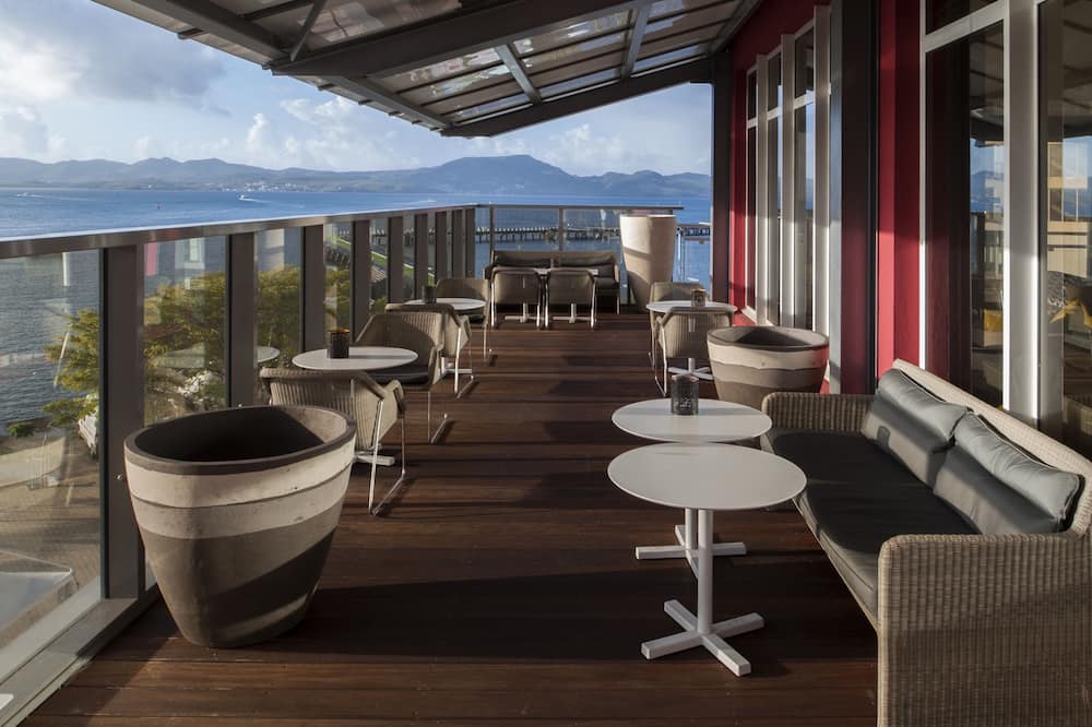 Simon Hotel