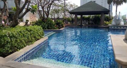 Baan Sathorn Riverfront