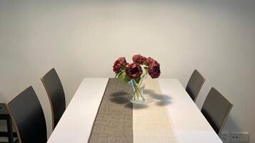 Apartment | Dining room