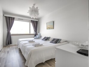 Apartemen, 1 kamar tidur (City Center) | Didekorasi berbeda-beda dan dilengkapi dengan perabotan berbeda-beda
