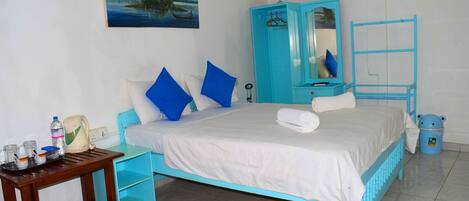 Standaard tweepersoonskamer | Een bureau, geluiddichte muren, extra bedden (toeslag), gratis wifi