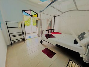 Surmatelas, coffres-forts dans les chambres, Wi-Fi gratuit