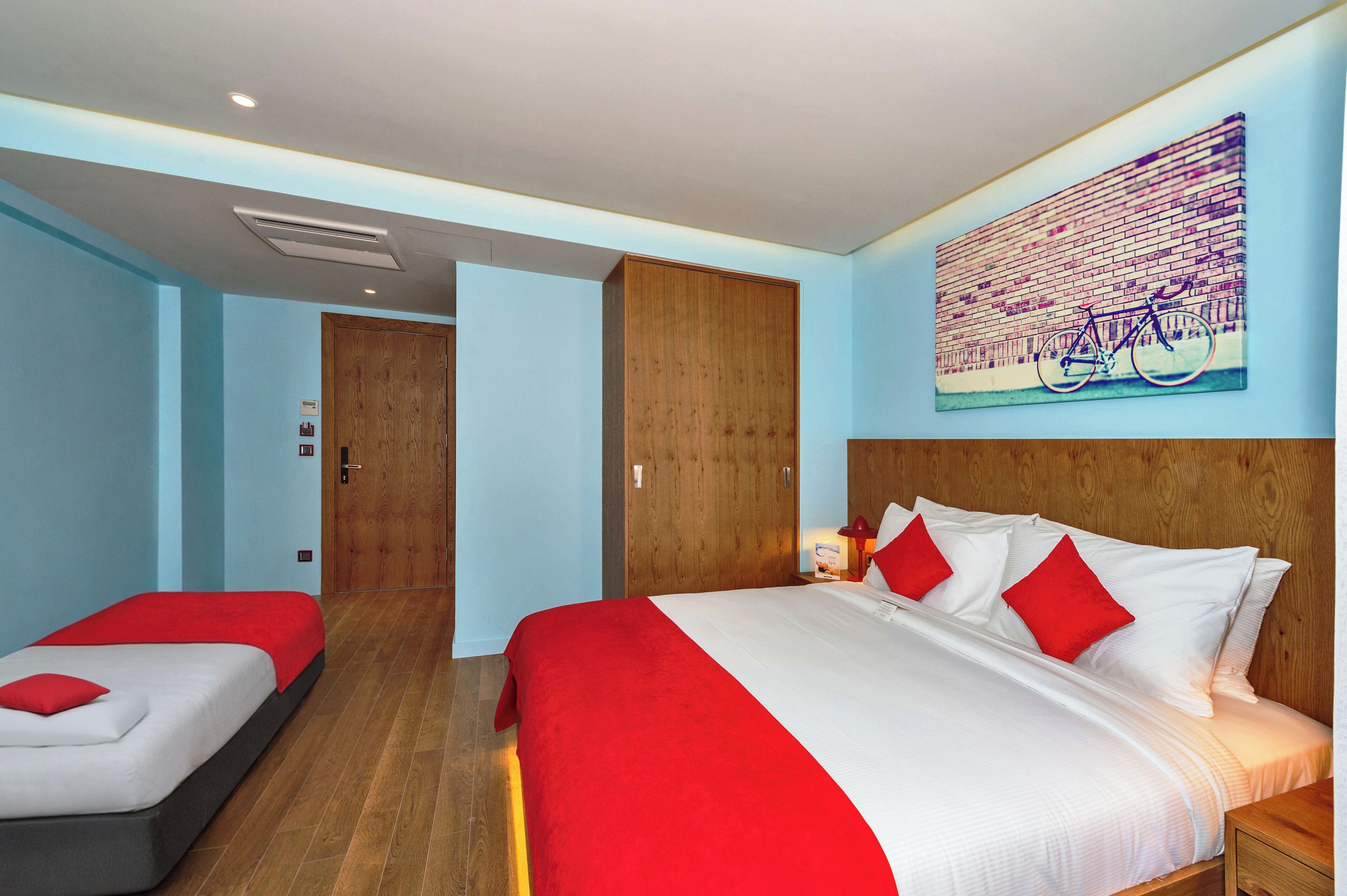 Minibar, in-room safe, desk, soundproofing