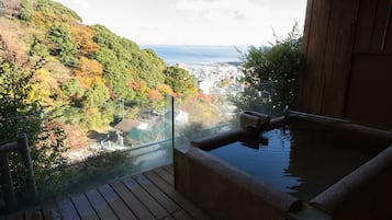 傳統客房, 海景 (Japanese Style Room - 302 Sawarabi) | 室外 SPA 浴池