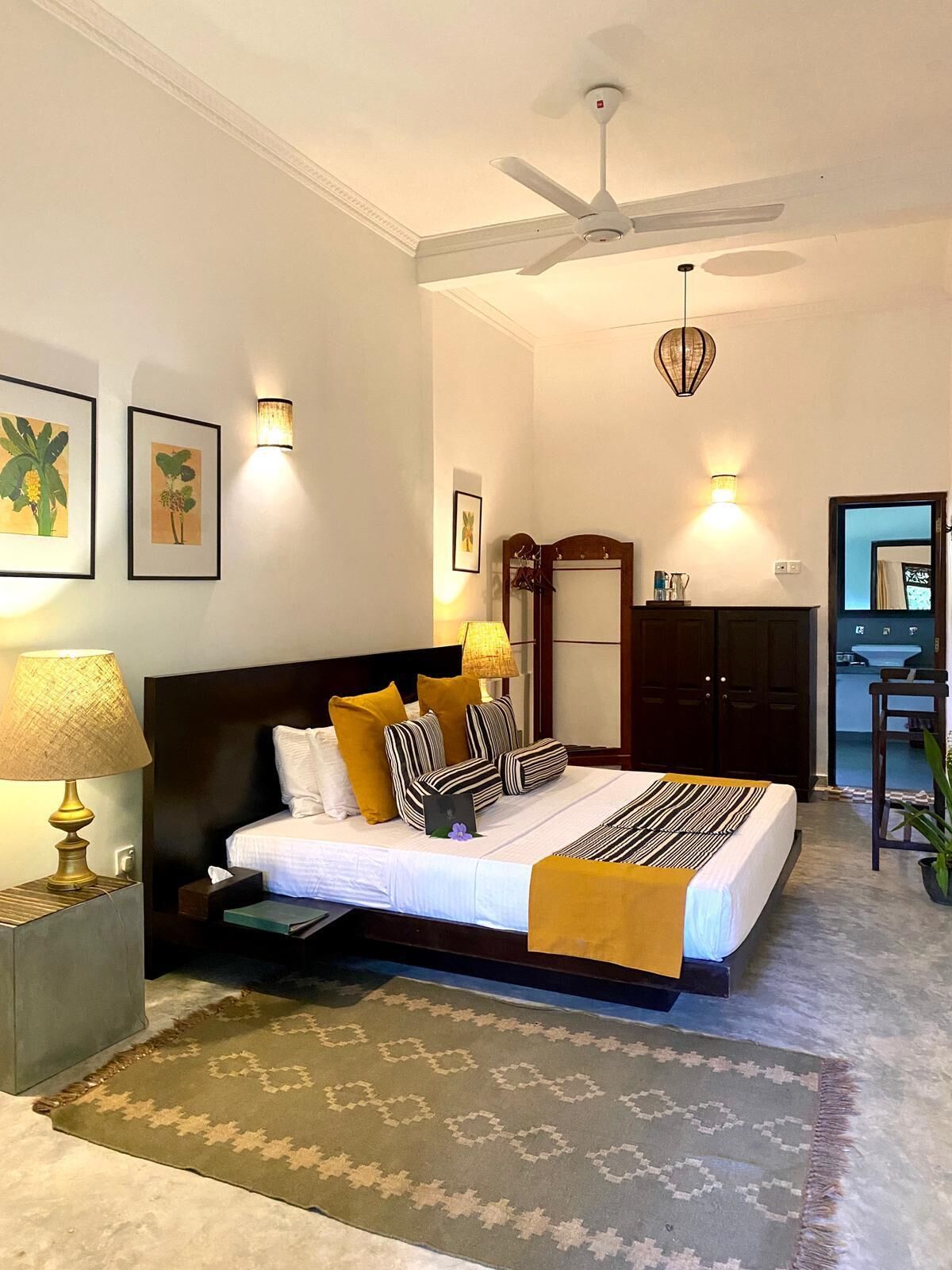 1 bedroom, Egyptian cotton sheets, premium bedding, in-room safe