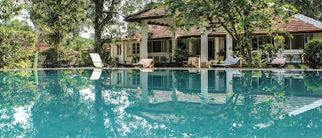 Outdoor pool, open 6:00 AM to 8:00 PM, pool umbrellas, sun loungers