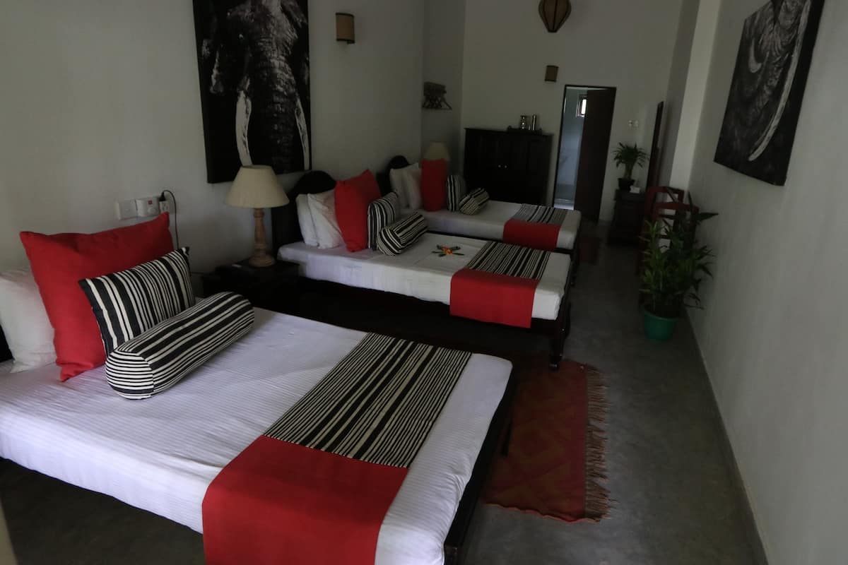 Standaard driepersoonskamer | 1 slaapkamer, lakens van Egyptisch katoen, luxe beddengoed