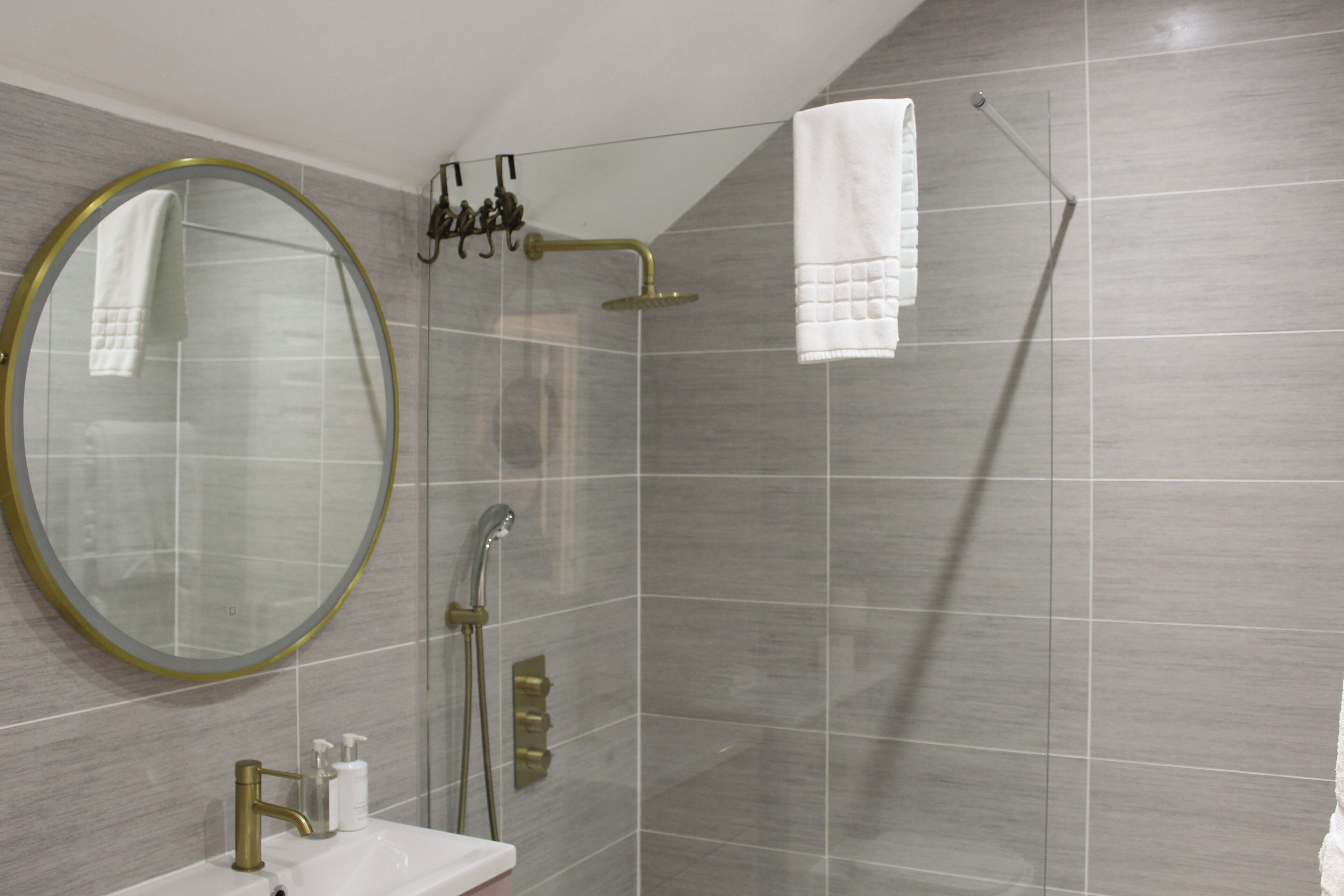 Photo - La Haule Manor