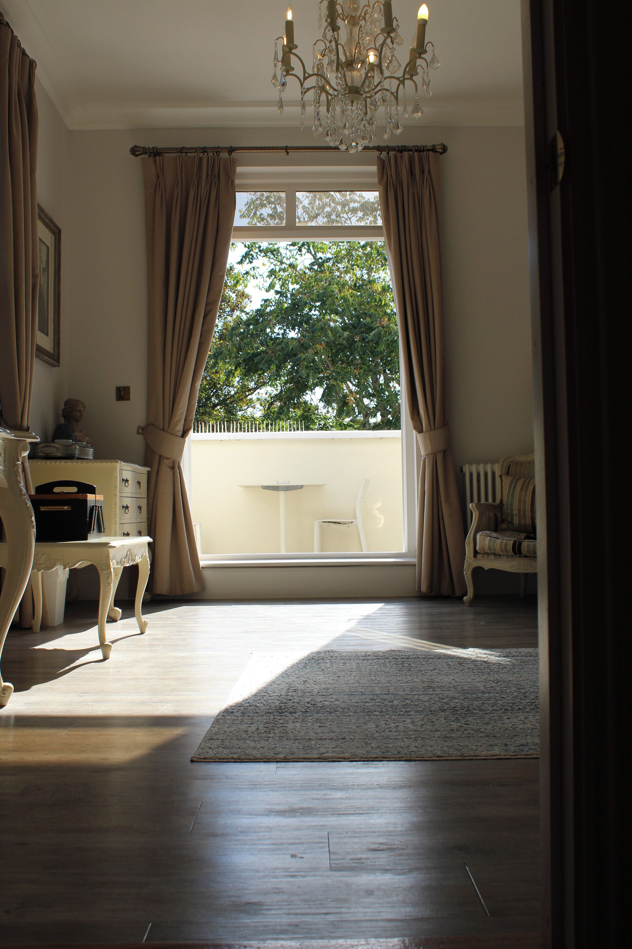 Photo - La Haule Manor