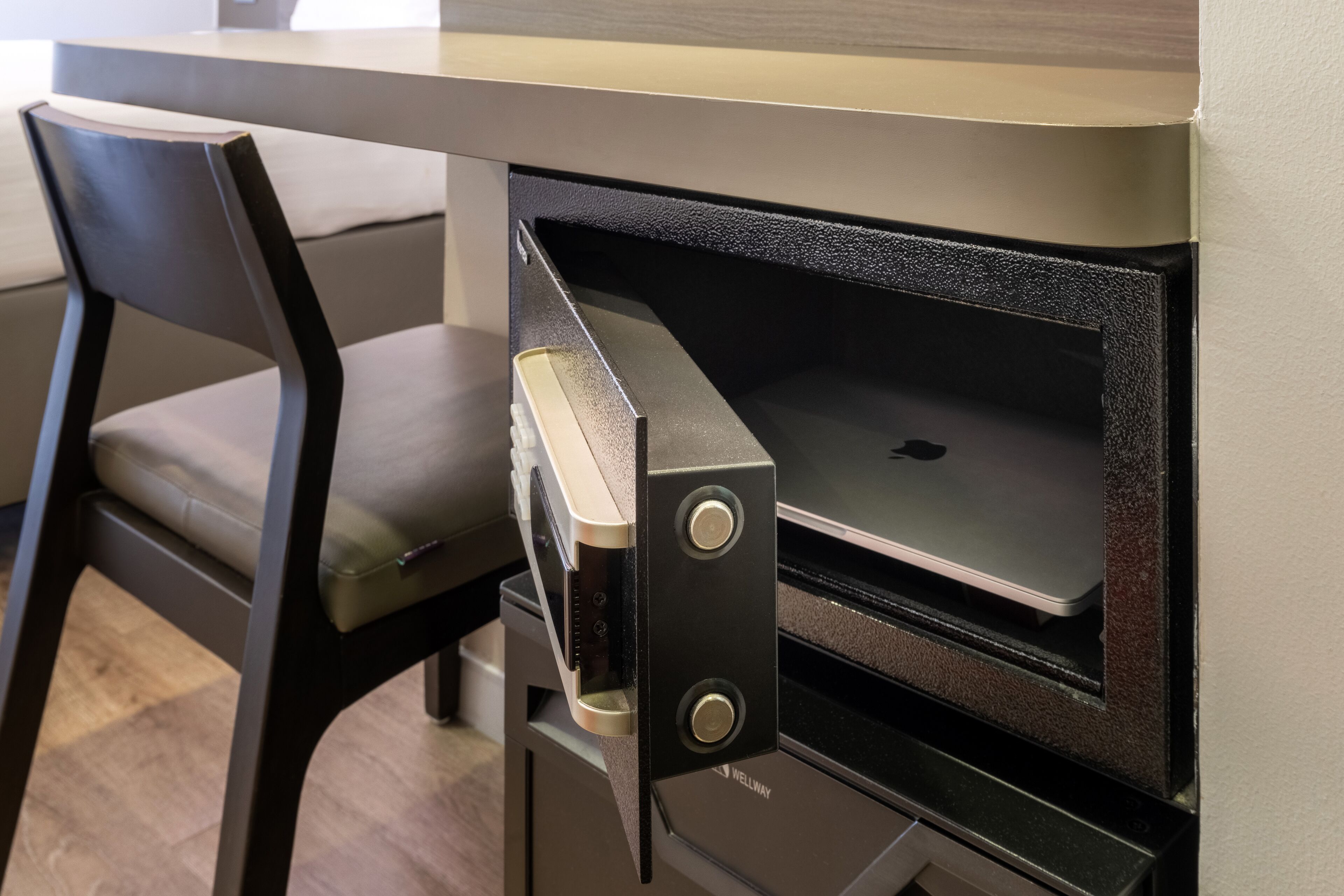 in-room safe, desk, free wifi, bed sheets