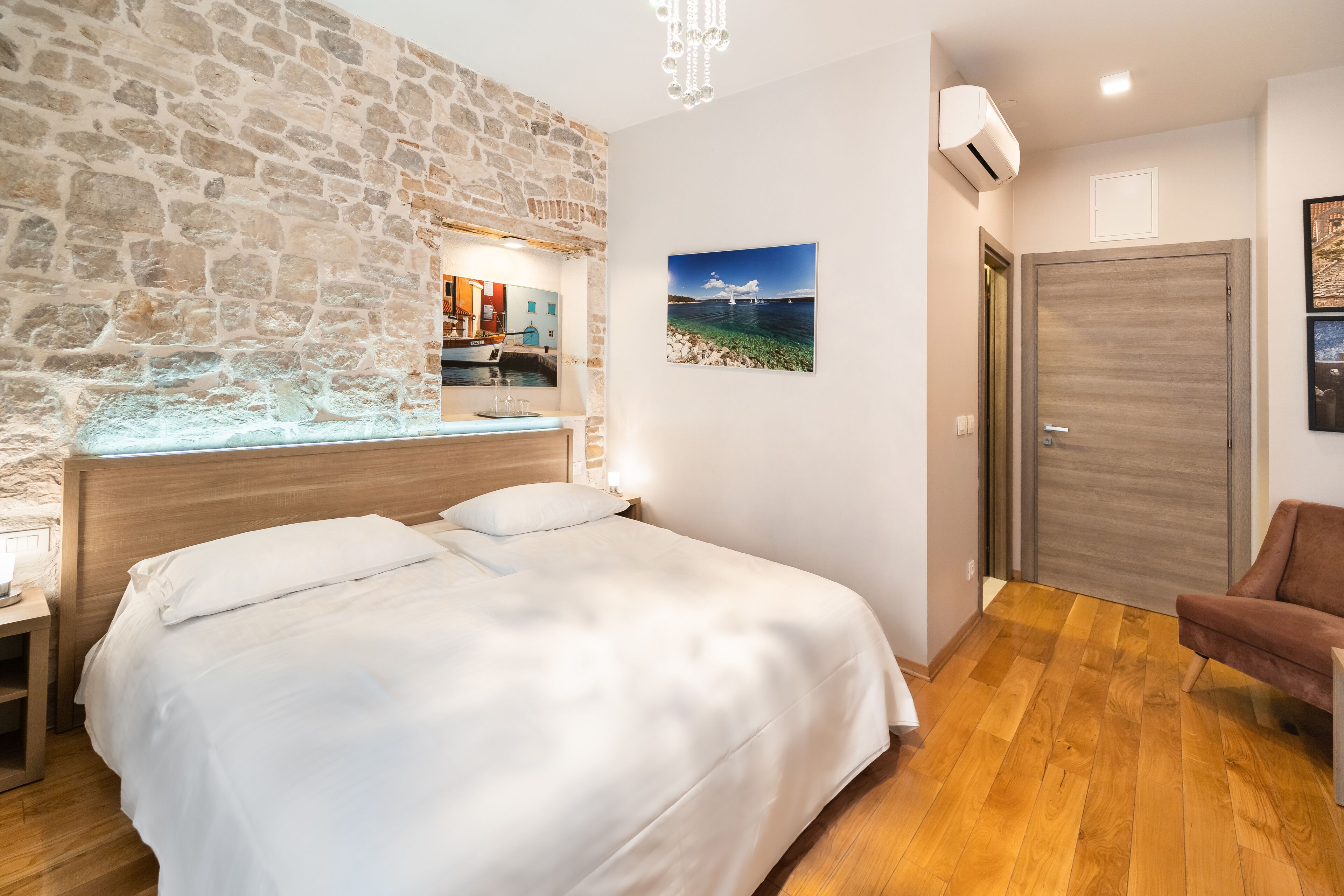 Foto - Tifani Luxury Rooms 2