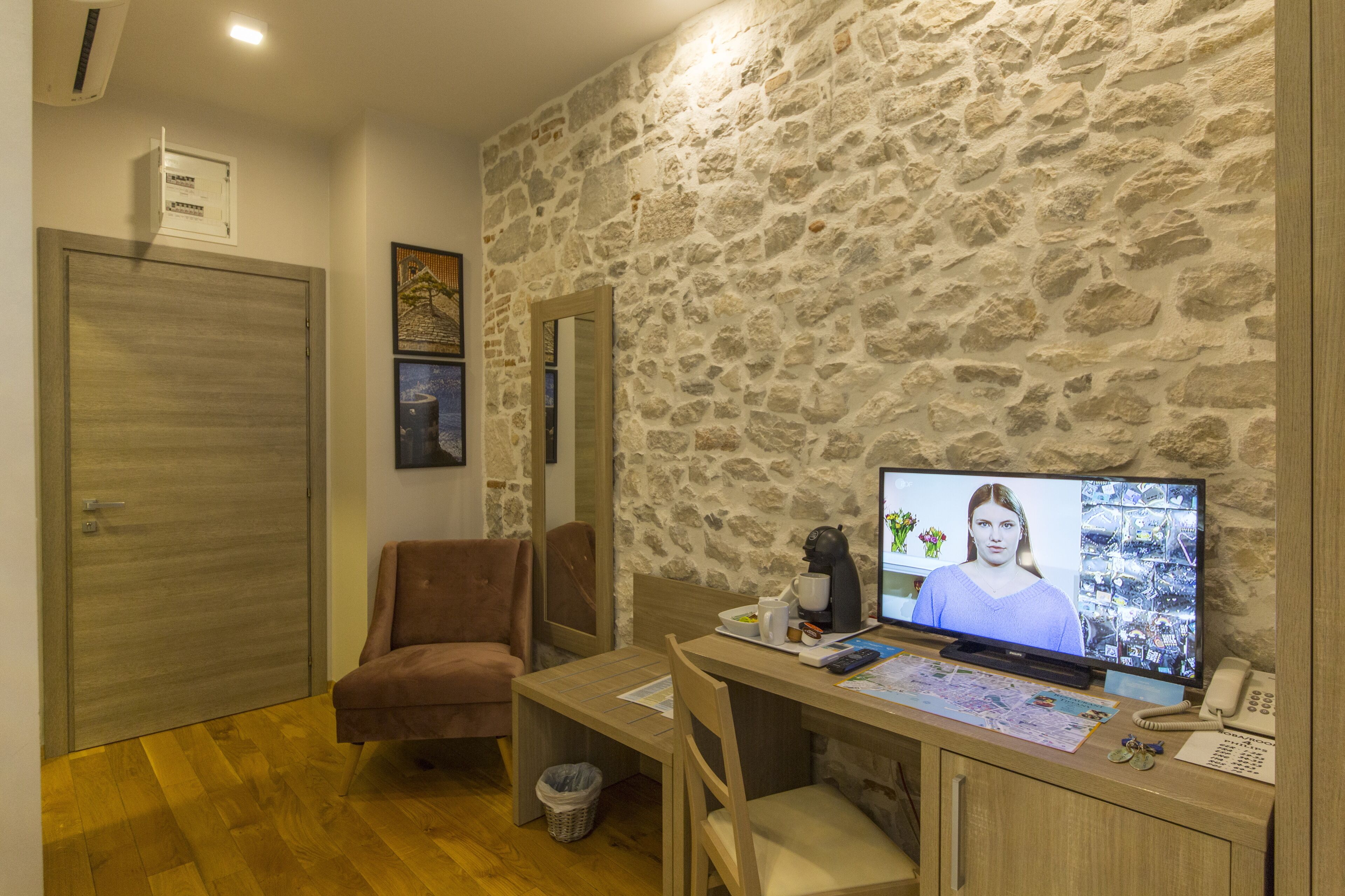 Foto - Tifani Luxury Rooms 2