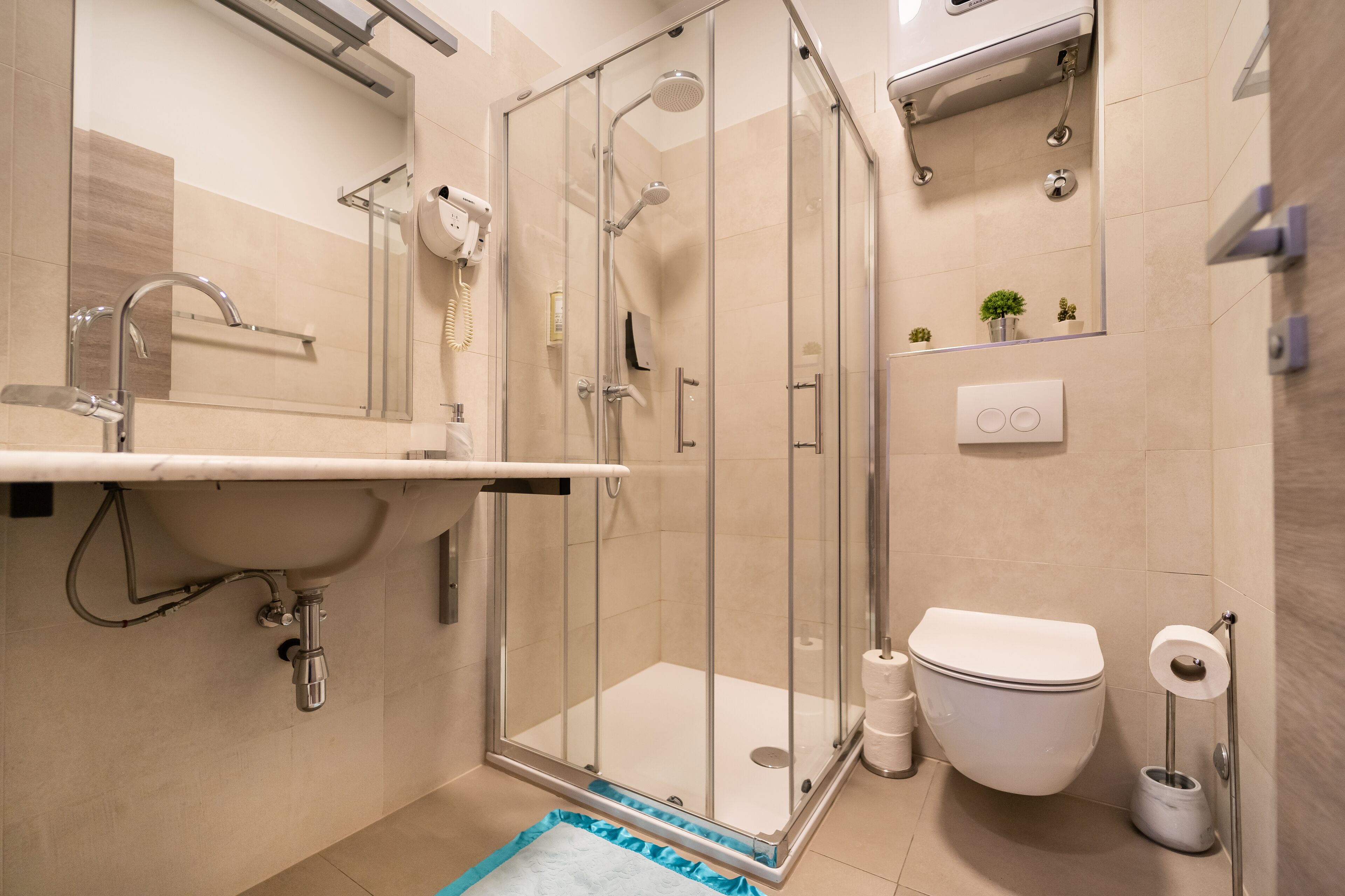 Foto - Tifani Luxury Rooms 2