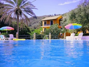 Outdoor pool - Sofia Apartments (Corfu)