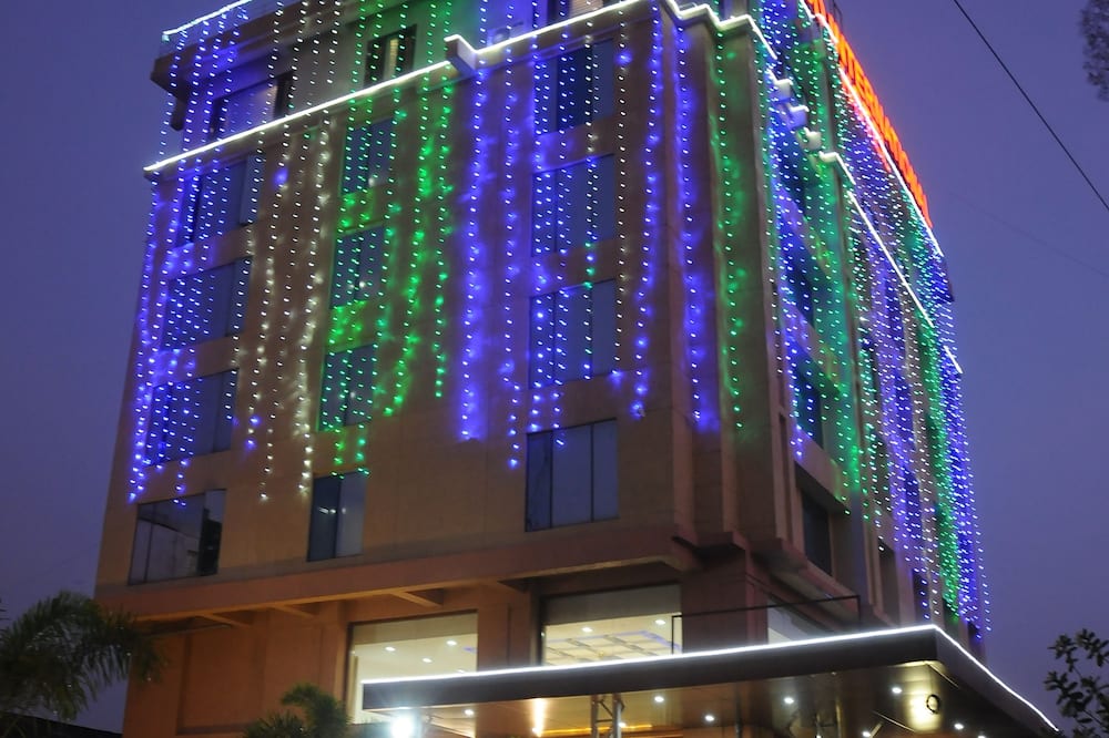 Rosewood International Hotel
