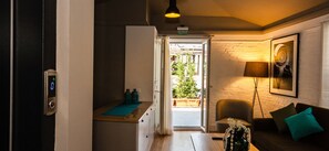 デラックス スイート | リビングルーム | 液晶テレビ