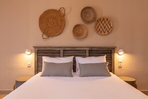 Studio, 2 Bedrooms, Sea View | In-room safe, individually decorated, individually furnished, desk - Fiscardo Studios (Kefalonia)