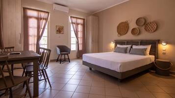 Studio, 2 Bedrooms, Sea View | In-room safe, individually decorated, individually furnished, desk