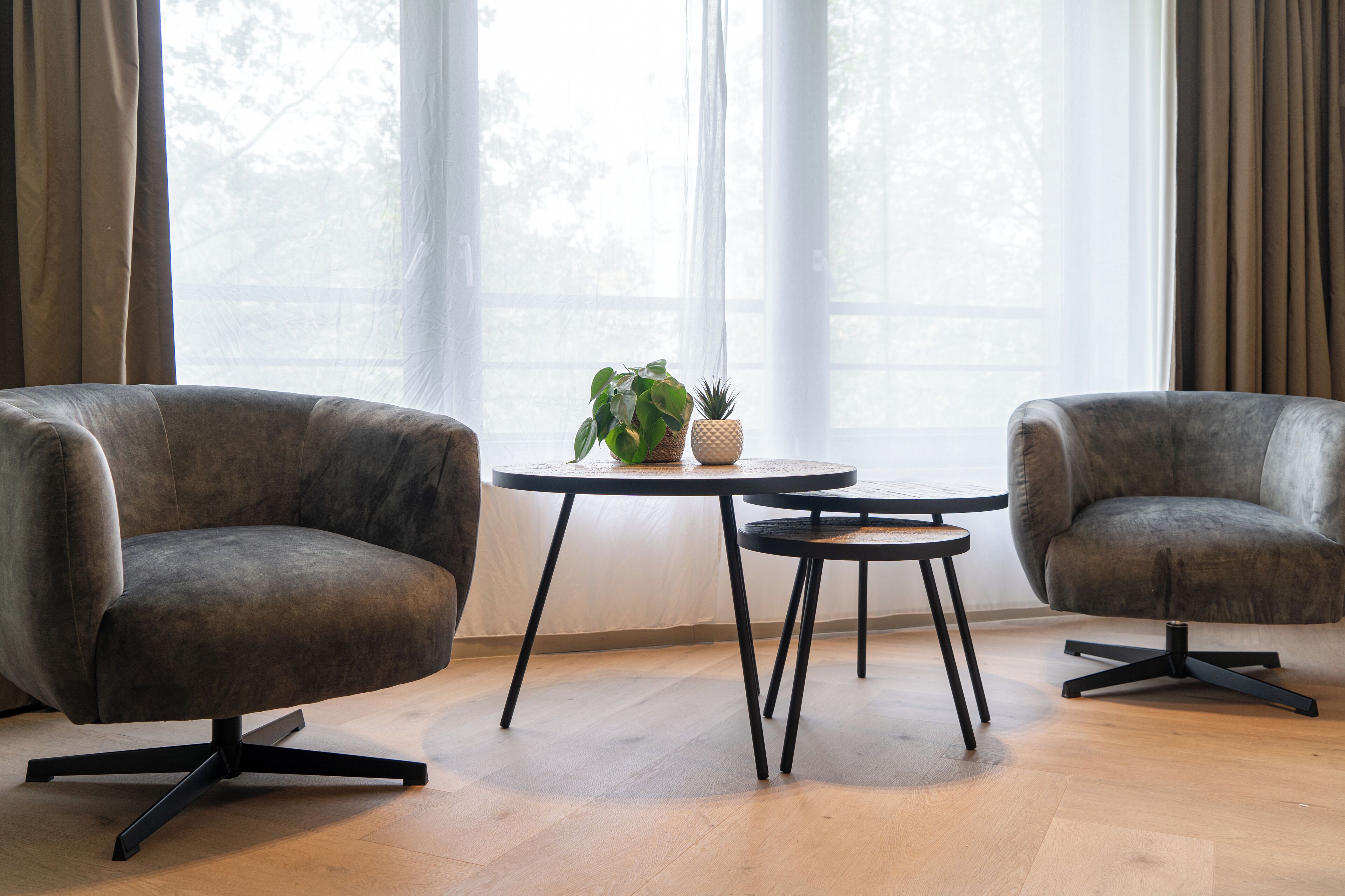 superior studio, 1 king bed | soundproofing, iron/ironing board, free wifi