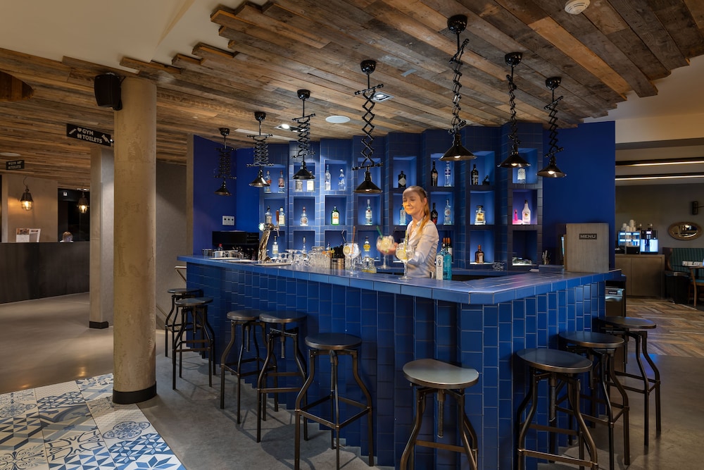 Urban Lodge Hotel by null