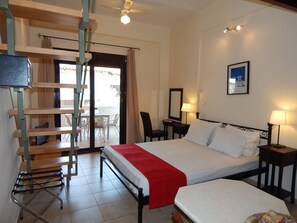 Egyptian cotton sheets, premium bedding, in-room safe