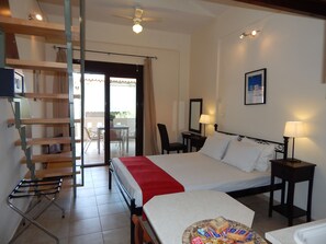 Egyptian cotton sheets, premium bedding, in-room safe