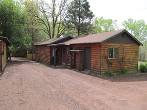Cabin, 1 Bedroom (Blue Spruce)