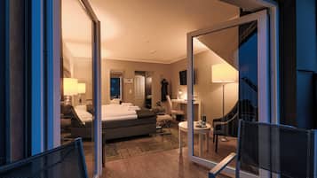 Double Room with south- facing balcony | 1 bedroom, premium bedding, individually decorated