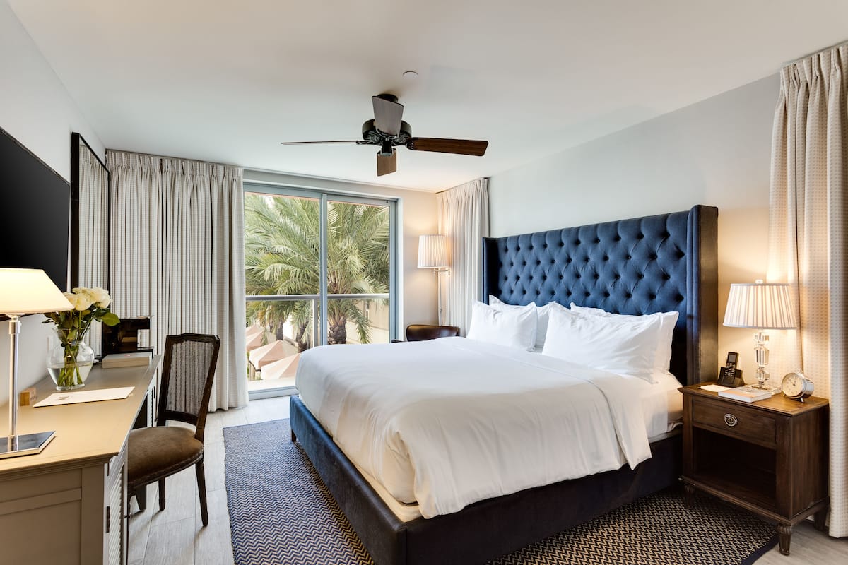Egyptian cotton sheets, premium bedding, down duvets, pillow-top beds