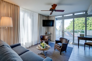 48-inch flat-screen TV with satellite channels, TV, pay movies at The Plymouth South Beach