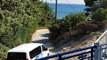 Studio Familial, balcon, vue mer | Balcon