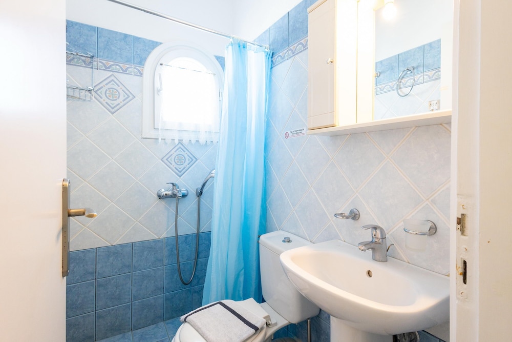 Kymata Hotel by null