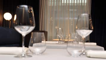 3 restaurantes, café da manhã, culinária italiana