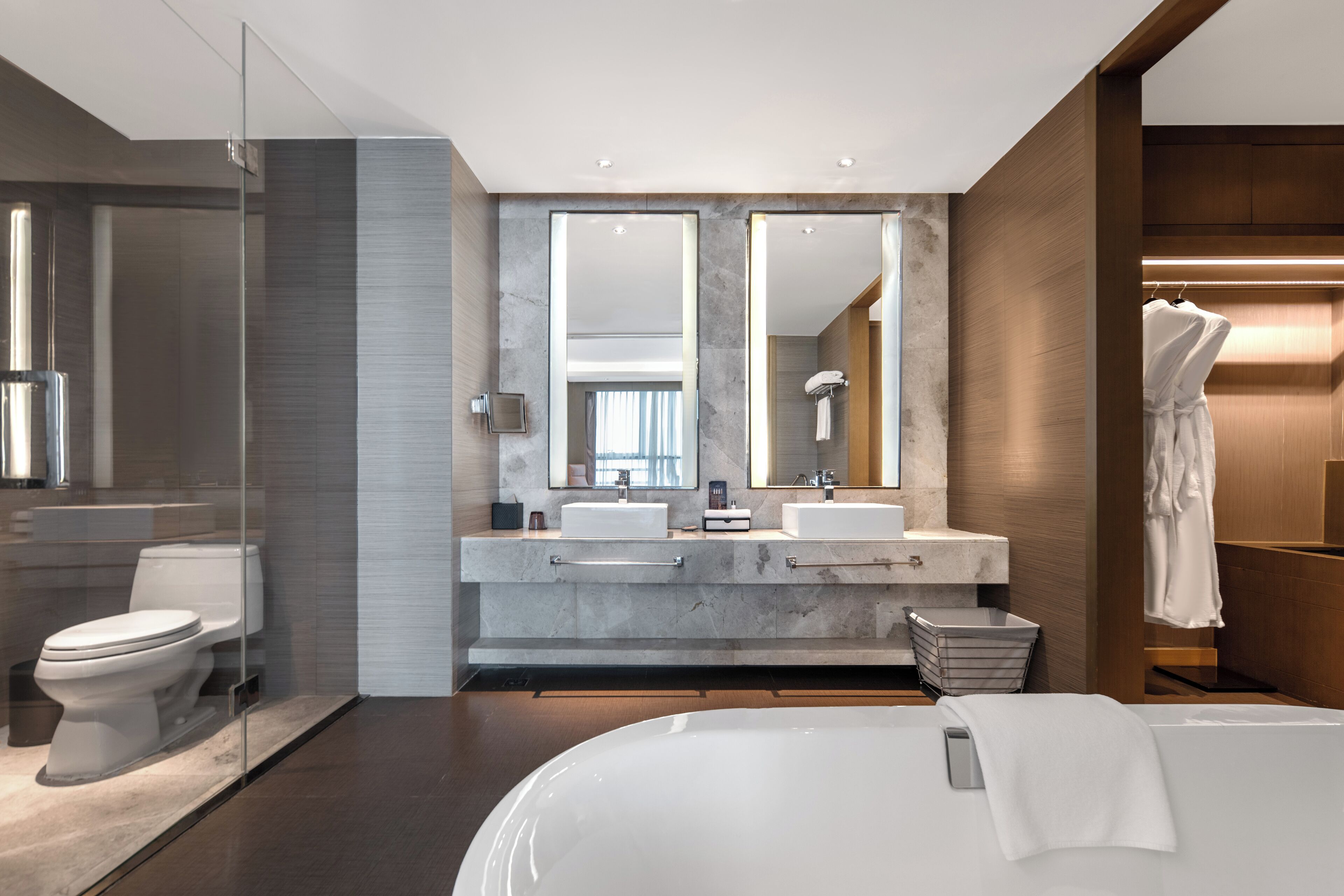 deluxe suite | bathroom | free toiletries, hair dryer, bathrobes, slippers