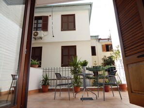 Studio, Terrace