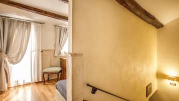 Tripla Classic | Minibar, una cassaforte in camera, una scrivania, insonorizzazione