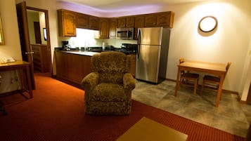 Luxury Suite, 1 Queen Bed with Sofa bed, Kitchen | Living area | Flat-screen TV