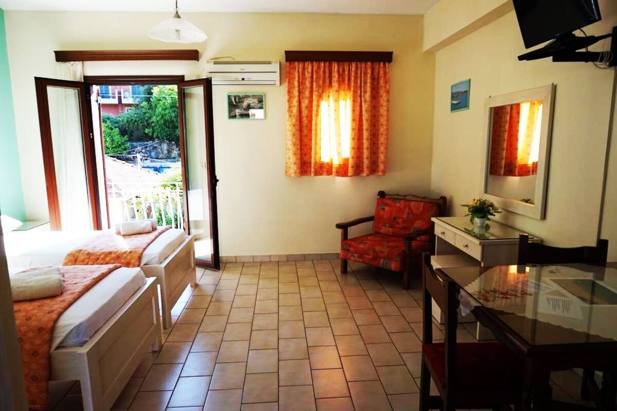Standard Studio | Rollaway beds (surcharge), WiFi (free)