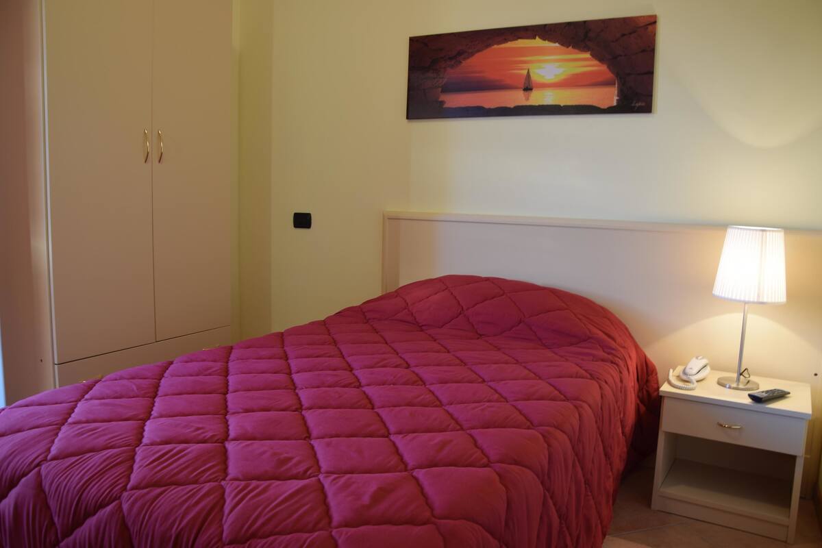 Business Single Room