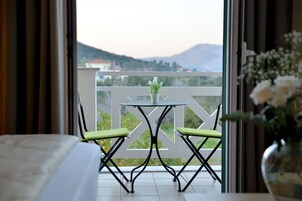 Soundproofing, iron/ironing board, rollaway beds, free WiFi