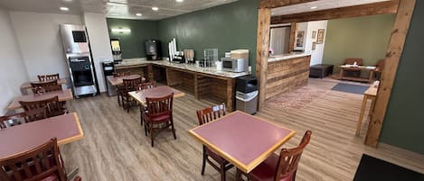 Free daily continental breakfast