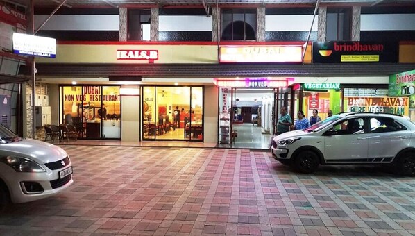 Exterior - Dubai Hotel Kumarakom (Kottayam)